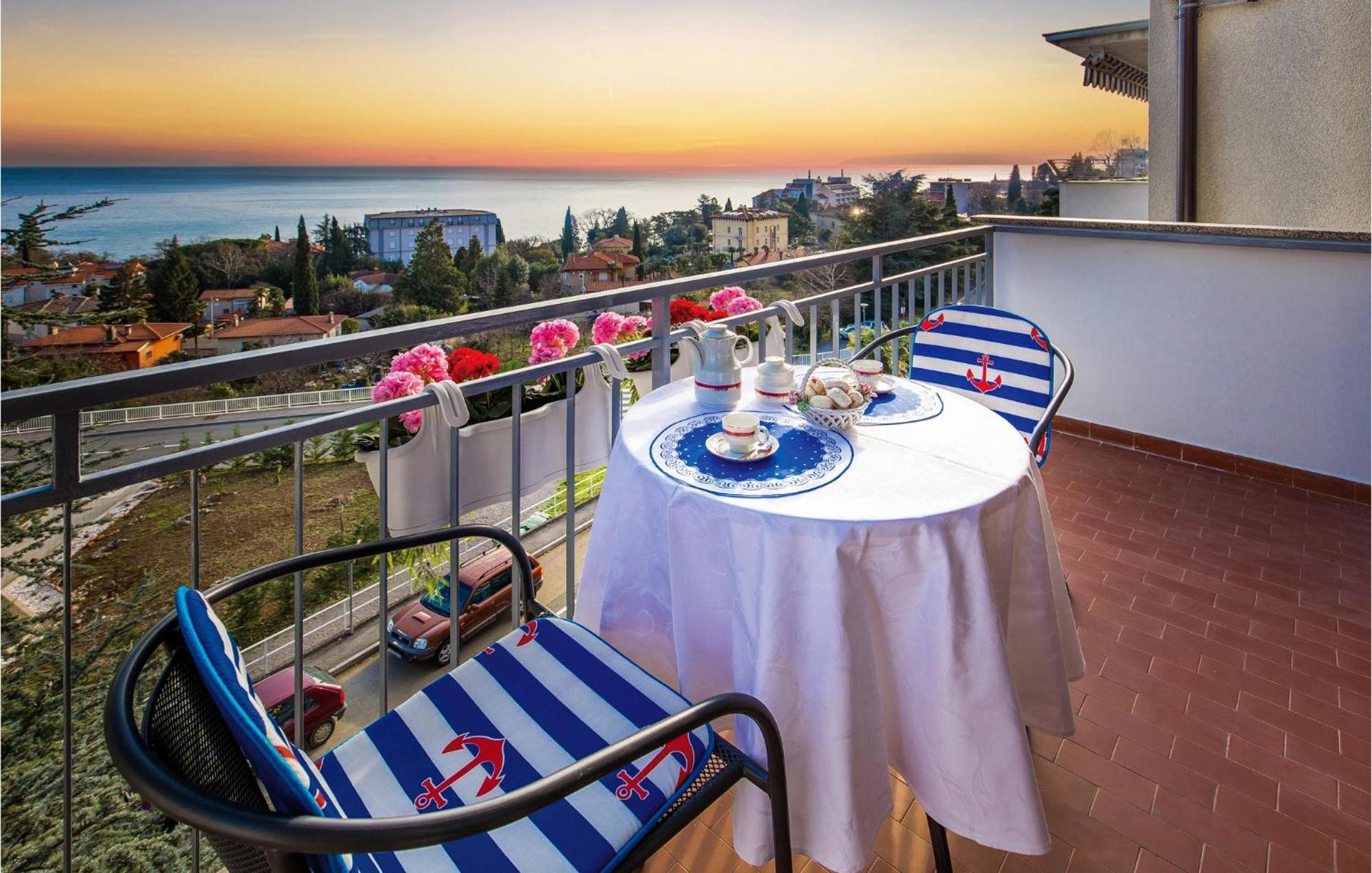 Nice Apartment In Lovran With House Sea View Exterior foto